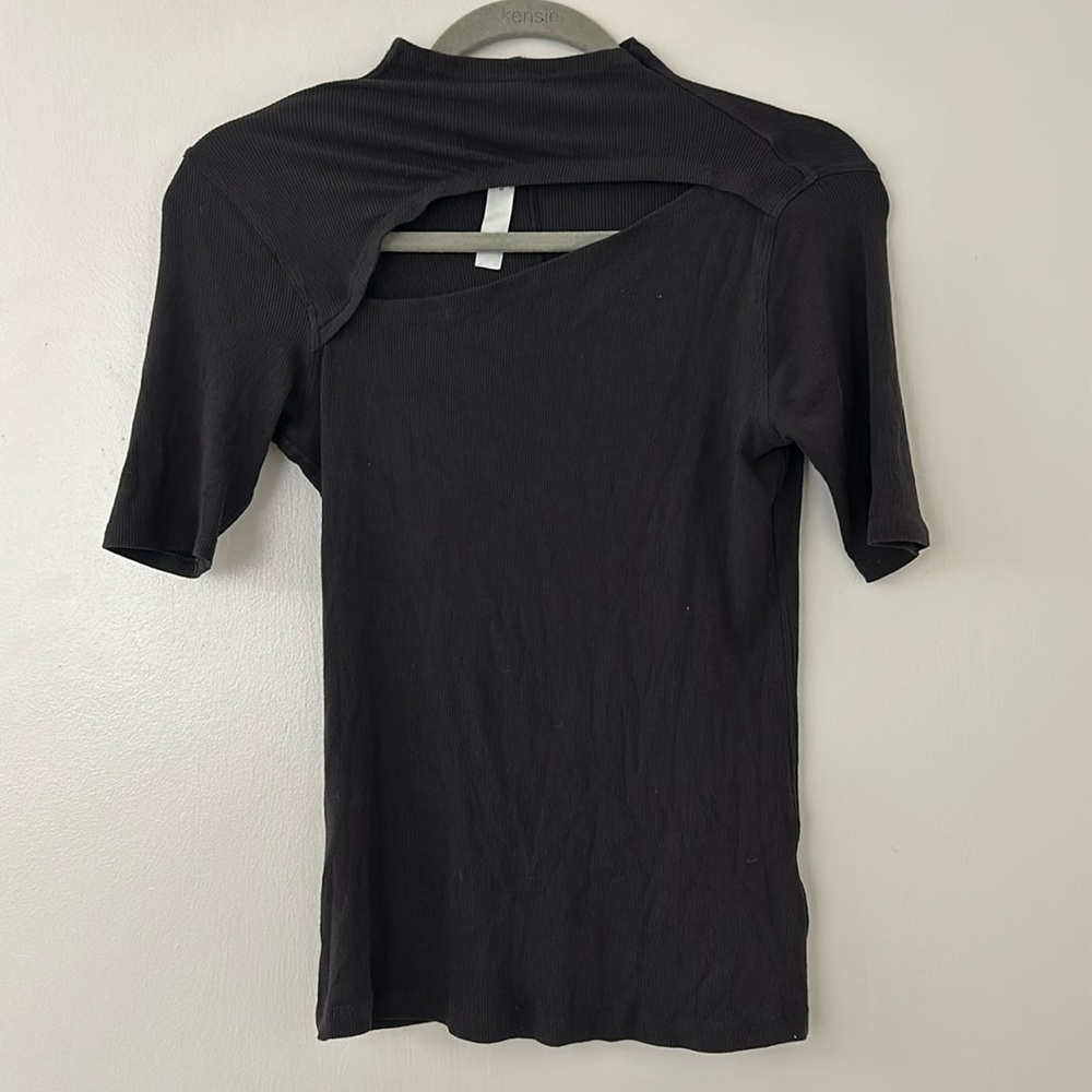 LULULEMON Top